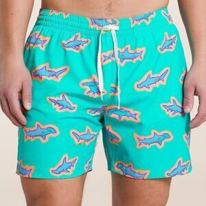 Chubbies Swim Trunks 7.0 Chubbies NWT “The Whale Sharks”, 7 inch classic swim trunk men sz M main image 1